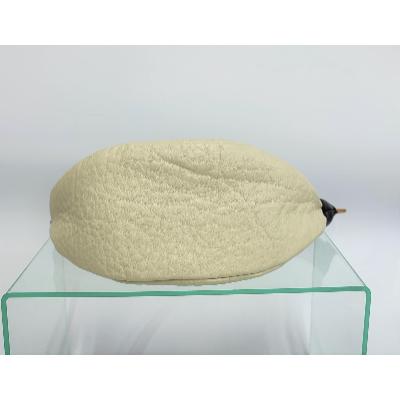 ふるさと納税 富士河口湖町 「鞄工房　香」ペンギンのポーチ |  | 03