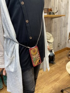 スマホ カバーケース 牛ヌメ革 ハンドメイド (a40-087)