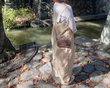 【 八幡レザー 】お財布 ポシェット コゲチャ 【DP04W】 カバン 鞄 かばん ポシェット 牛革 レザー 軽量