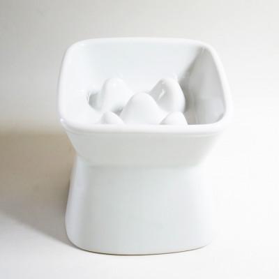 ふるさと納税 瑞浪市 美濃焼　陶器製ペット用フードボウル【高台傾斜カラーフードボウル/ホワイト】【pet166】