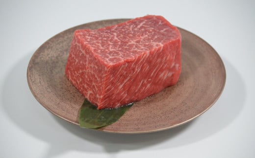 神戸牛 赤身ブロック 300g AG006 神戸牛 神戸ビーフ 神戸beef 但馬牛 和牛 黒毛和牛 国産牛 牛肉 お肉 赤身 ブロック モモ ローストビーフ 煮込み 【AS36BI6】
