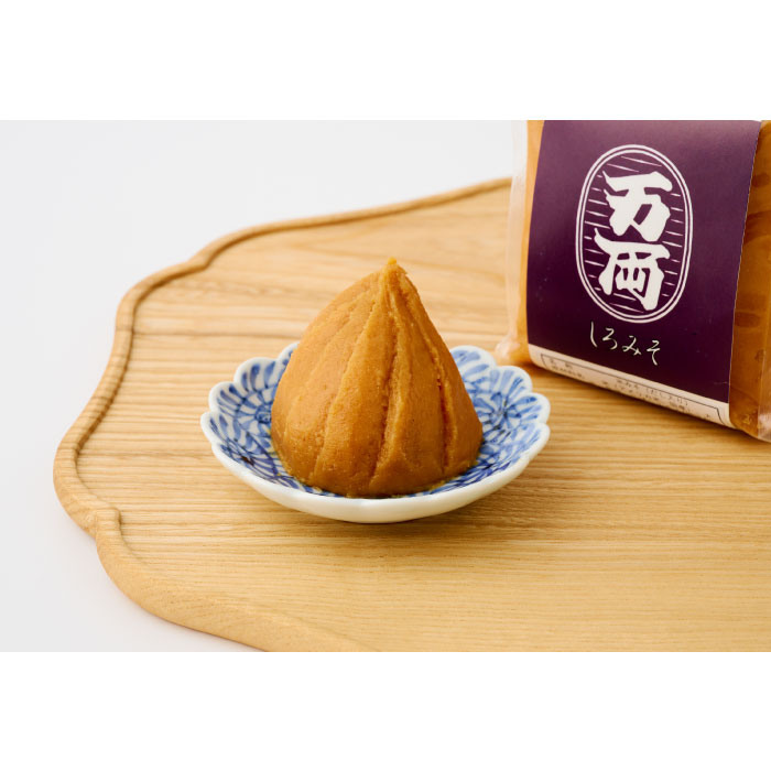万両の特選みそセット ギフト箱 (D-5) 【九州 あまくち しろみそ あかみそ あかだし あわせ むぎ】(H016174)