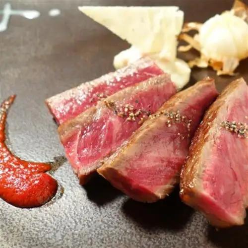 あか牛ロースステーキセット(あか牛ロースステーキ200g×2枚 あか牛のたれ200ml付)(益城町)【配送不可地域：離島】【1437384】