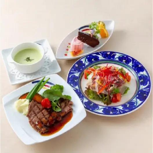 食事券 福岡市 天空ランチコース 展望券付 1名様 福岡タワー内展望レストランにて優雅なひとときを 絶景 レストラン ランチ 食事 お食事券 チケット 記念日 誕生日 お祝い 女子会 福岡 福岡県