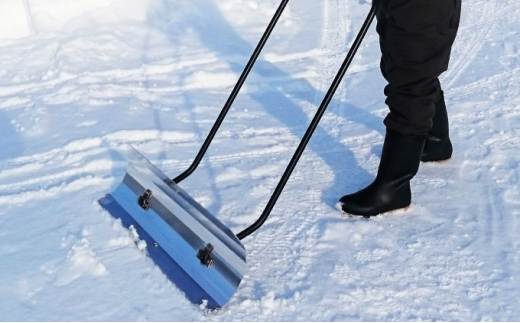 
軽量アルミ除雪用具「カルオス君」90cm
