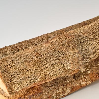 ふるさと納税 智頭町 智頭の薪　カシ乾燥薪36cm大中割　約13kg 【Sボックス】 |  | 02