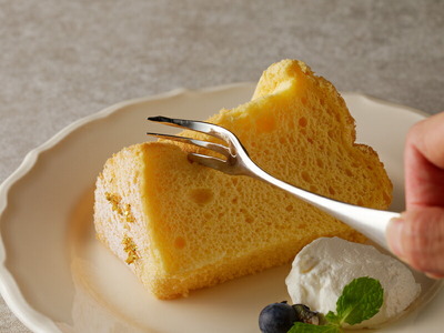 【年末年始限定】くんねこ　名古屋コーチンシフォンケーキ（桐箱入り）[115N07]