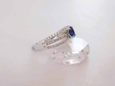 【一点もの】Pt900　サファイヤ（0.50ct）ダイヤモンドリング　K52　K06093-H