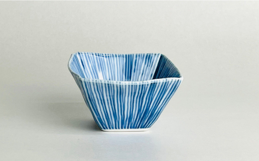 【波佐見焼】内外十草 角 小鉢 5個【大新窯】 [DC56]