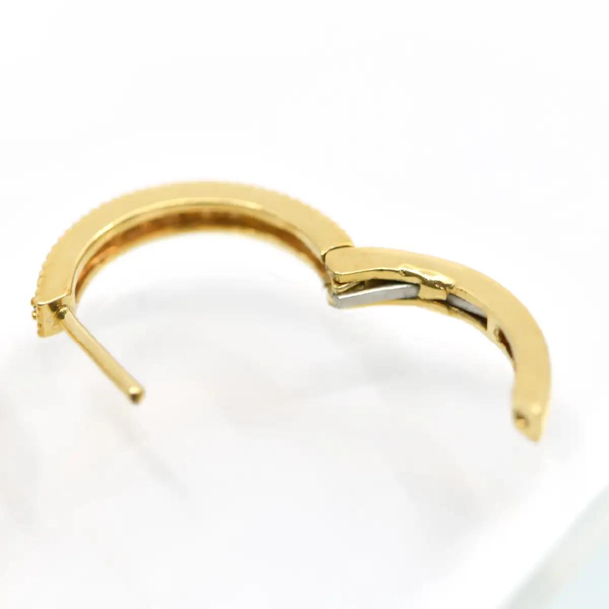 K18ダイヤハーフエタニティミル打ち中折れバネ式ピアス0.3ct　A4727 260-007