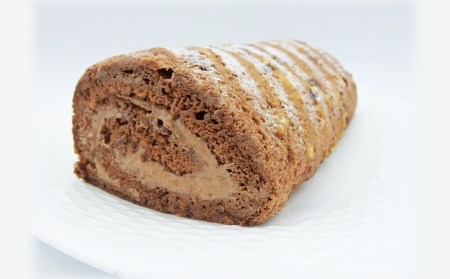 「和三盆ロールケーキ」「ショコラナッツロールケーキ」