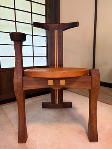 忍野工房　手作り家具「アームチェア（右肘掛け）」