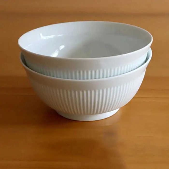 【白山陶器】【2人分の食器】よしず彫6寸めん丼とレンゲ 白磁 4ピースセット[TA141]