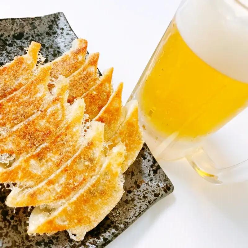 【3カ月定期便】大西の餃子2種セット　50個(にんにく餃子・梅餃子　25個入り×各1パック） / 和歌山県 田辺市 ぎょうざ ギョウザ ギョーザ にんにく不使用 手作り 紀州うめぶた 紀州南高梅 南高梅 宝梅使用 無添加 冷凍 定期便【gyz010-tk1】