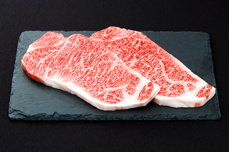 【定期便3ヶ月】合計約1.2kg！肉匠の「厳選A5ランク」米沢牛ステーキが3ヶ月連続で届く定期便（リブロース、もも、サーロイン）_B127
