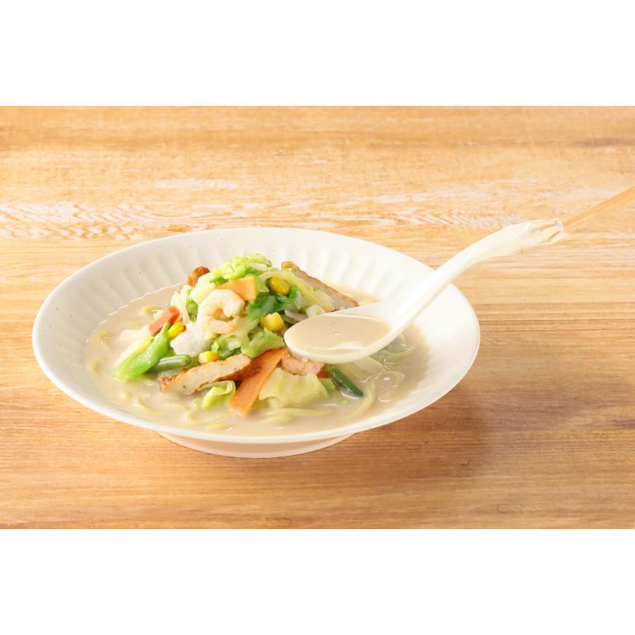 【3ケ月定期便】リンガーハットの野菜たっぷりちゃんぽん（4食入り）