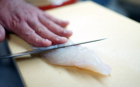 ミシュラン三ツ星獲得★★★料亭山田屋　トラフグ刺し（2人前）［冷蔵］