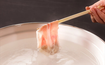 コマクサ杜仲茶ポーク しゃぶしゃぶ用 詰め合わせ 800g 【肉の横沢】 ／ 杜仲茶ポーク もも バラ しゃぶしゃぶ 豚肉 豚 肉 ぶた肉 杜仲茶 ポーク すきやき すき焼き 鍋 ヘルシー 銘柄豚 受
