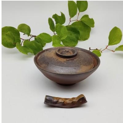 ふるさと納税 備前市 備前焼蓋つき茶碗と箸置き1セット(登り窯)