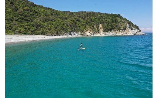 300 無人島（地ノ島）の浜辺でBBQ（4名様）(A300-1)
