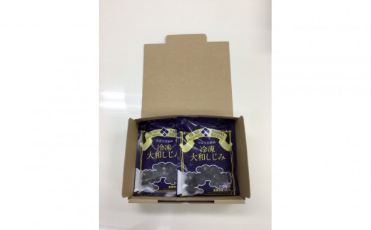 
                  神西湖産 冷凍 大和 しじみ 720g（180ｇ×4P）| 神西湖 大和 しじみ 蜆 貝 大和蜆 砂抜き 冷凍 真空 小分け詰め合わせ お取り寄せ グルメ 栄養 料理 調理 レシピ 蜆 島根県 出雲市 ふるさと納税 おすすめ 人気 送料無料
                