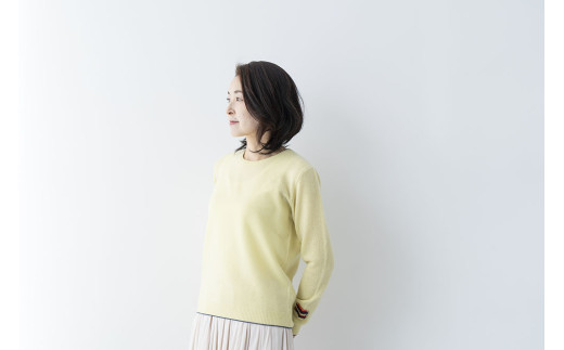 ラウンドネックプルオーバー(L.イエロー)女性用サイズ:S(36)≪白田のカシミヤ≫
