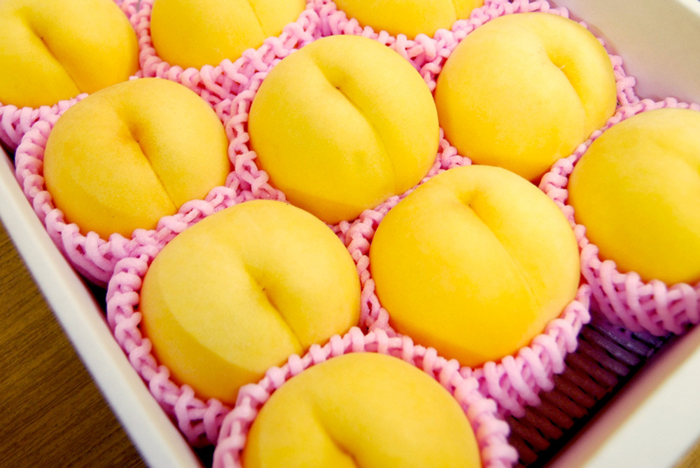 
            08-10-018　もも(黄貴妃)3kg　
          