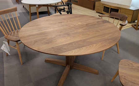 府中家具　MARU TABLE　φ1100　ブラックチェリー ／ 丸テーブル 円形テーブル 無垢 テーブル ダイニングテーブル 木製 家具 北欧 インテリア デザイン家具 彫刻脚 安定感 職人家具 オ