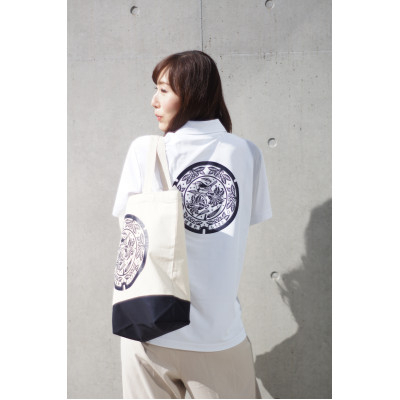 
＜茨城県城里町＞マンホールデザインポロシャツ(白・Mサイズ)・トートバッグセット【1396036】
