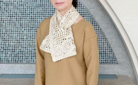 シルク100%ショートマフラー アラベスク柄 差し込み ( アイボリー ) | マフラー 絹 ニット 新潟県 五泉市