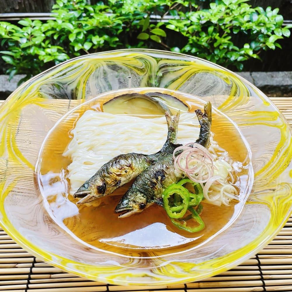 【祇園丸山】炭火焼天然あゆ・岩魚のうどん【期間限定】［ 京都 料亭 京料理 人気 おすすめ 老舗 グルメ ミシュラン お取り寄せ ］ 261009_A-ZC026