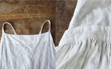 ギャザーたっぷりリネンの エプロンワンピース(紐調整) 【Jonico.handwork】[AKGD003]