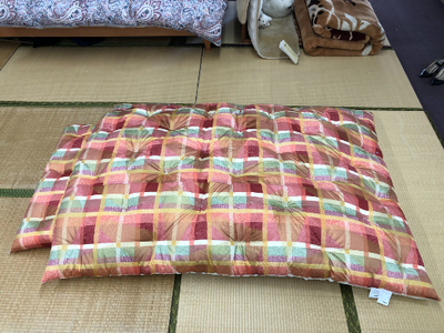 中級もめん綿入り布団　２枚　掛敷セット（お客様用に最適）【CW39W1】
