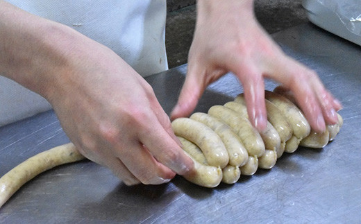【北海道産豚肉使用】特選ロースハム Dセット（６００g）【2415501】