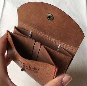 鹿革のミニ財布（選べる刺繍糸カラー/シンプル＆コンパクト）【R00658】