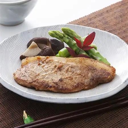 埼玉県産「豚ロース味噌漬け」900g【配送不可地域：離島】【1200004】