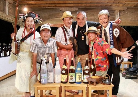 【5-1　特定非営利活動法人　かごしま焼酎マイスターズクラブ】
本格焼酎を通して鹿児島の魅力を発信しています