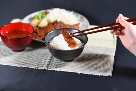  ＜宮崎県産黒豚みそ漬け8枚＞(約1kg・8枚入)【A-0113-nk】【中村食肉】