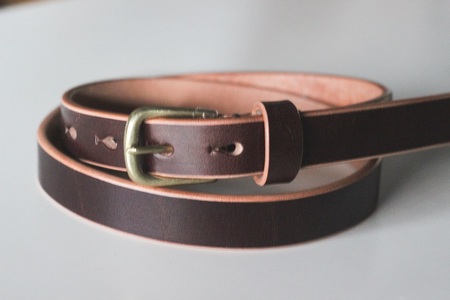 【minca】細幅20mmベルト/34インチ  栃木レザーの希少な「ハーネスレザー」使用の贅沢な1枚革のレザーベルト/チョコ/HL-B04/CHOCO　730