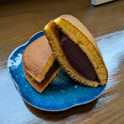 ふるさと納税 伊勢原市 お試し3個!手焼き特製どら焼き 3個入り (つぶあん2個・こしあん1個)