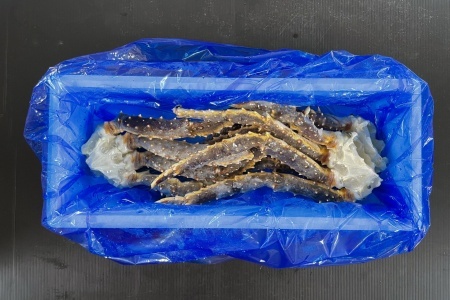 【北海道根室産】生冷凍たらば蟹足3～4肩(計1kg前後) C-54010