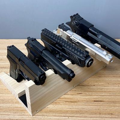 ふるさと納税 横手市 WOOD WORKS ハンドガンスタンド 5丁掛【ナチュラル】2個セット! |  | 03