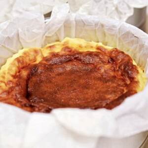 バスク風チーズケーキ(大)【配送不可地域：離島】【1639643】