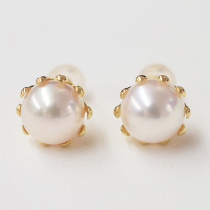 S101-429_あこや真珠 天草 熊本 ピアス ミルククラウン 8mm - 8.5mm 皿 花型 花びら ホワイトピンク