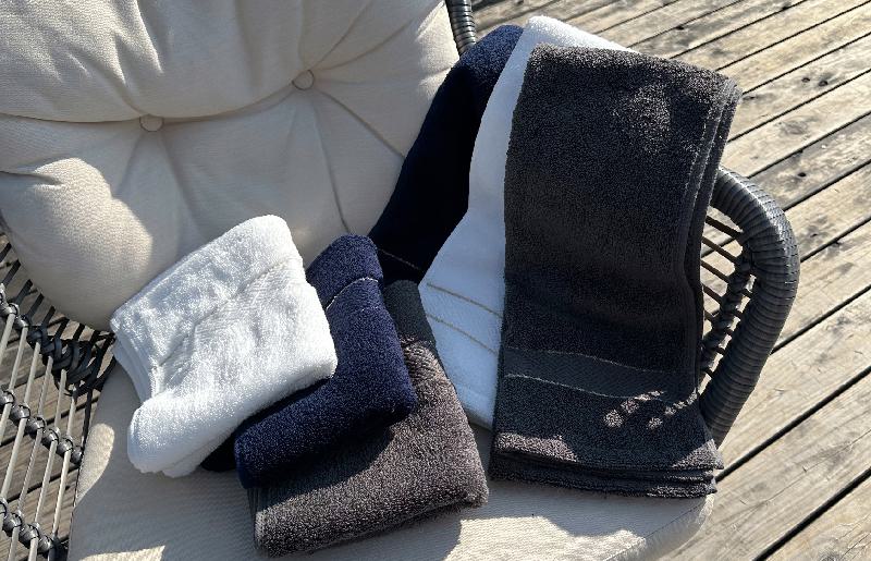 【肌心地No.1／クレディアタオル】バスタオル２枚ギフトセット（チャコール）【泉州タオル 国産 吸水 普段使い シンプル 日用品】 020C279