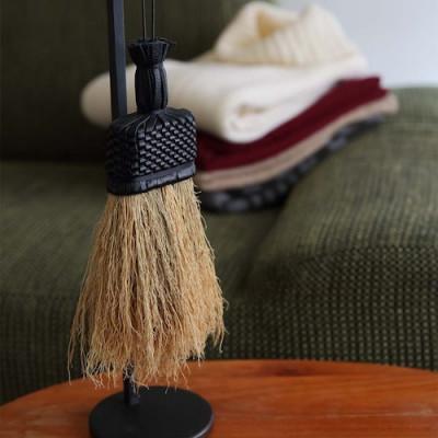 ふるさと納税 岩手県 南部箒　和洋服箒　レザー(柄の色はお任せ) |  | 02