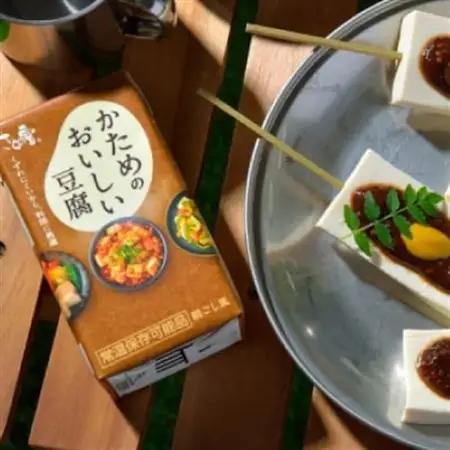 〈常温で長期保存可能〉かためのおいしい豆腐300g×12個　ローリングストックにお勧め_惣菜・加工品 豆腐  とうふ トウフ_【1564992】