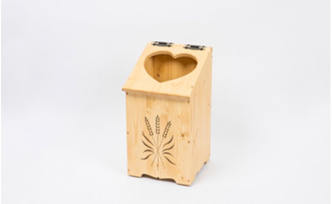 【ふるさと納税】北海道産 天然木の手づくり ゴミ箱（ハート形）《厚真町》【木工房TANAKA】 ごみ箱 ゴミ箱 木製 天然木 日用品 雑貨 ハート 北海道 ハンドメイド インテリア [AXAU016] 34000 34000円