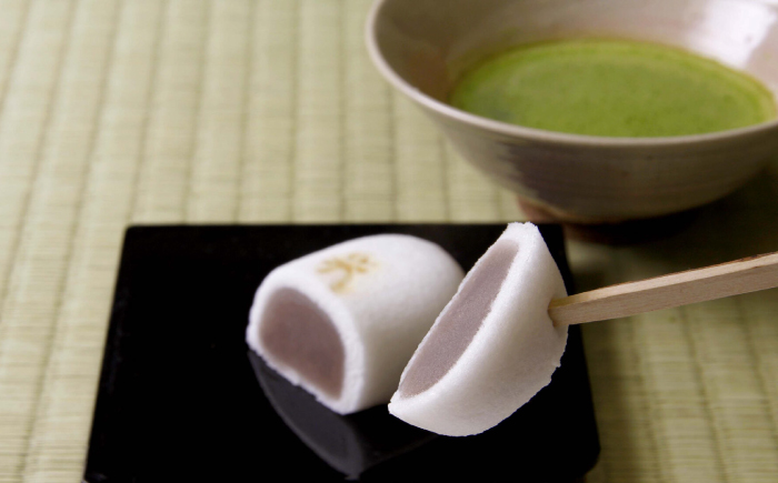 白花栴檀 18個（3個入×6袋） / 高知 和菓子 お茶菓子 お菓子 おやつ 饅頭 まんじゅう あんこ 餡 小豆 手土産 贈答 お供え 【株式会社 浜幸】 [ATDY001]