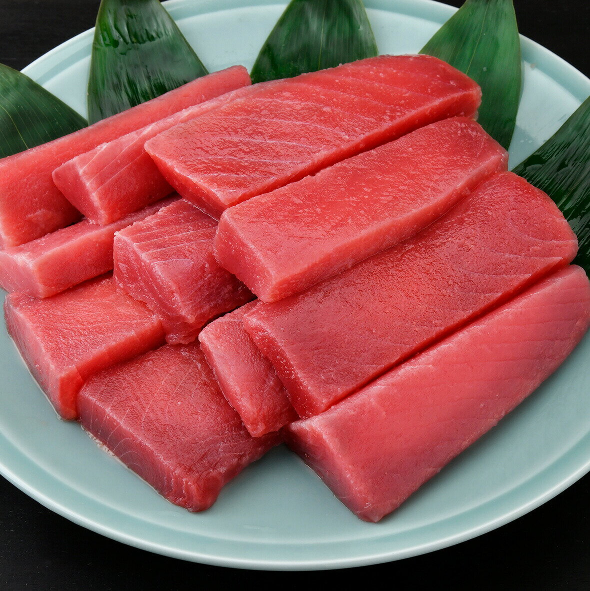 【ふるさと納税】 三崎港直送 これを選べば間違いなし 業務用 三崎の天然マグロ 2kg まぐろ マグロ 鮪 三崎 三崎港 海鮮 魚 魚介 母の日 父の日 敬老の日 や印 ふるさと納税 神奈川 三浦市 おすすめ ランキング プレゼント ギフト